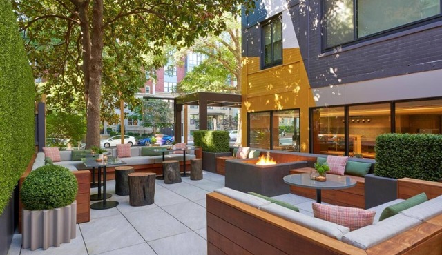 Spa Studio Two Queens at Viceroy Washington DC, Pet-Friendly, Rooftop Pool!