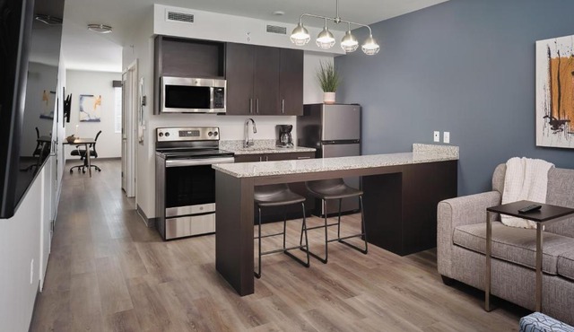 stayAPT Suites Dothan