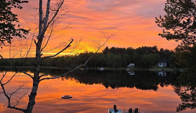 Sunset facing Lakehouse on Wesserunsett Lake - Madison/Skowhegan/Waterville Area