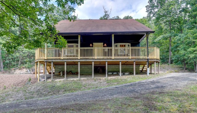 Swings, Fire Pit + Views: Shirleysburg Cabin!