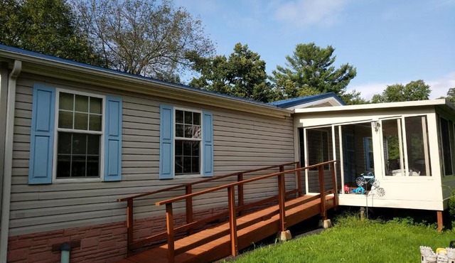 Thomas Holiday Home