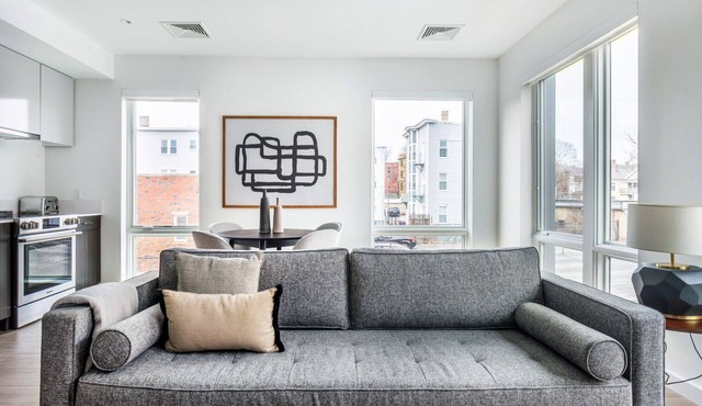 Trendy Central Square 3BR w/W/D near MIT & Kendall Square, by Blueground