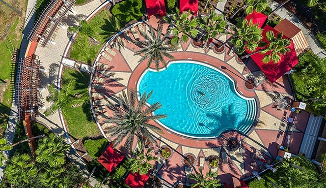 Upstay Spacious Home w Private Pool Hot Tub