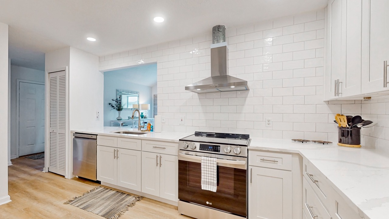 Photo of Kitchen in Golden Glades - The Woods