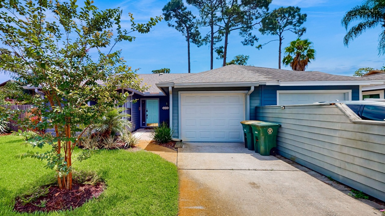 Photo of Outdoor in Golden Glades - The Woods