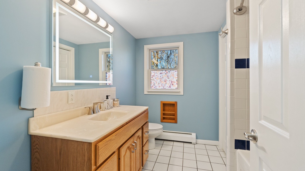 Photo of Bathroom in Old Mystic