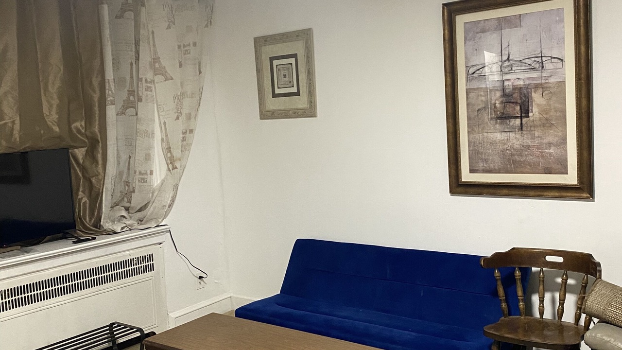 Photo of Livingroom in Ogontz Campus