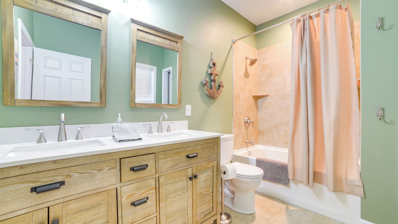 Photo of Bathroom in Waverly
