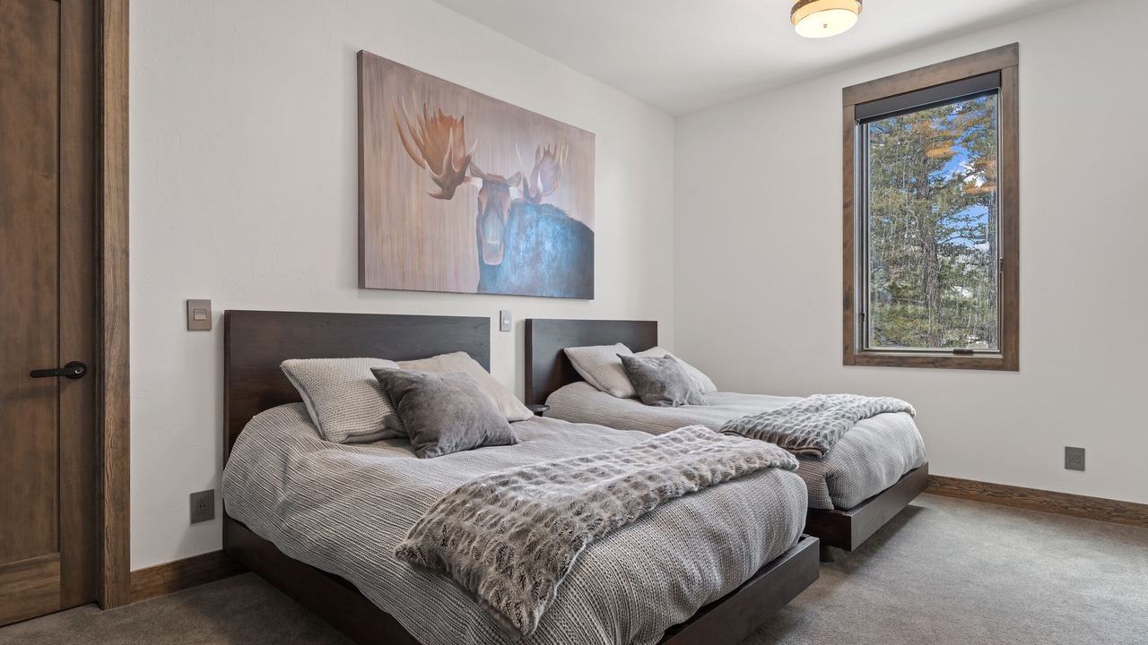 Photo of Bedroom in Windcliff Estates