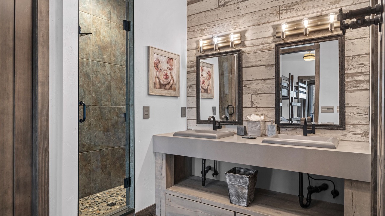 Photo of Bathroom in Windcliff Estates