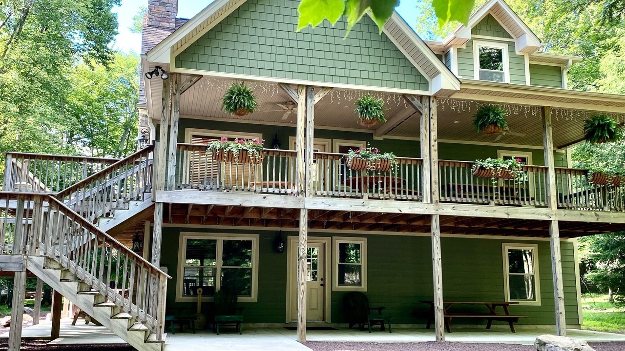Photo of Outdoor in Lake Harmony Estates