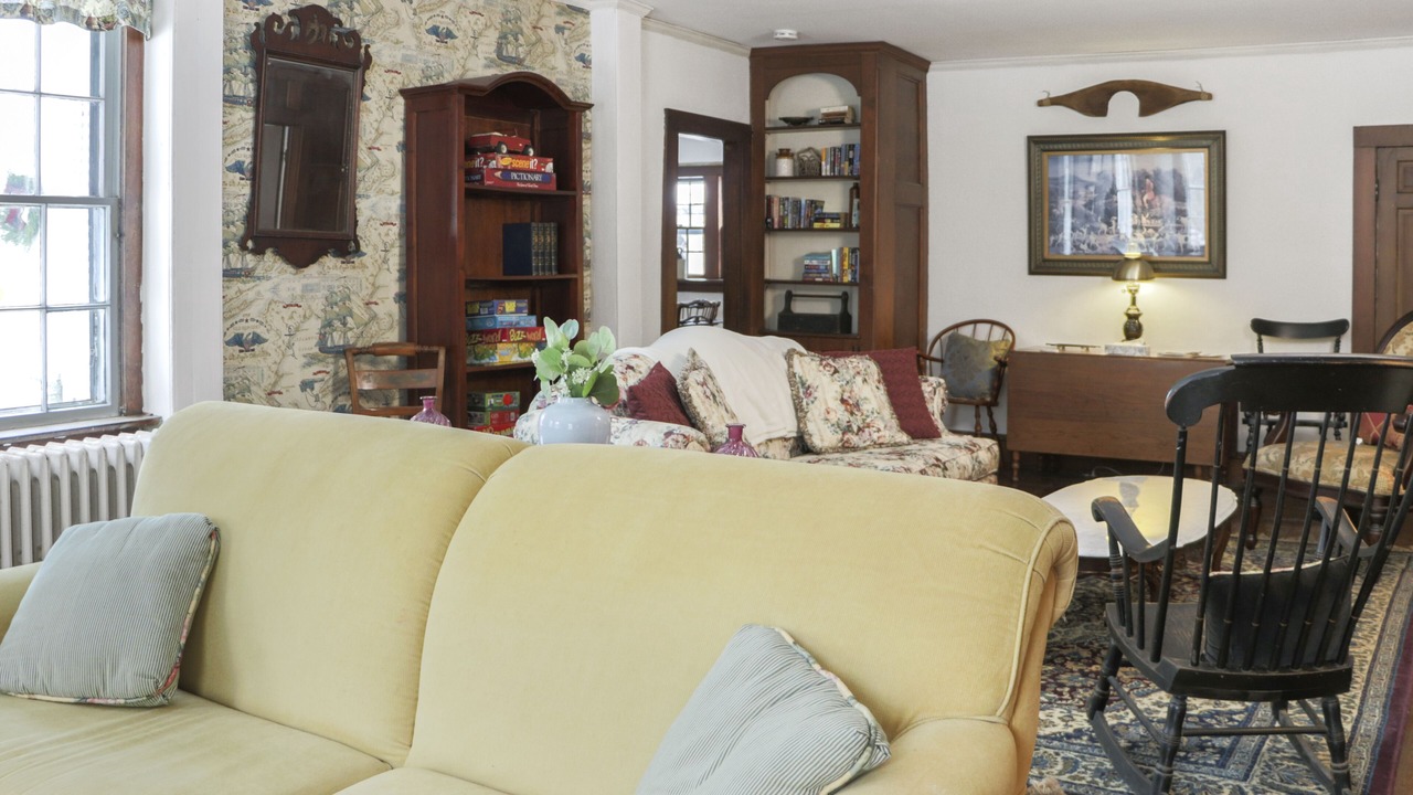 Photo of Livingroom in Ledyard