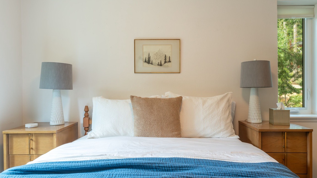Photo of Bedroom in Alpine Meadows