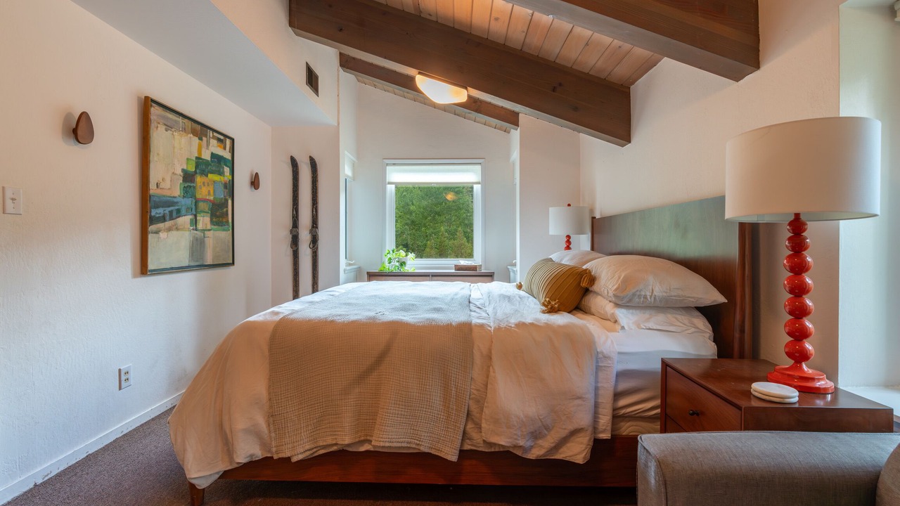 Photo of Bedroom in Alpine Meadows