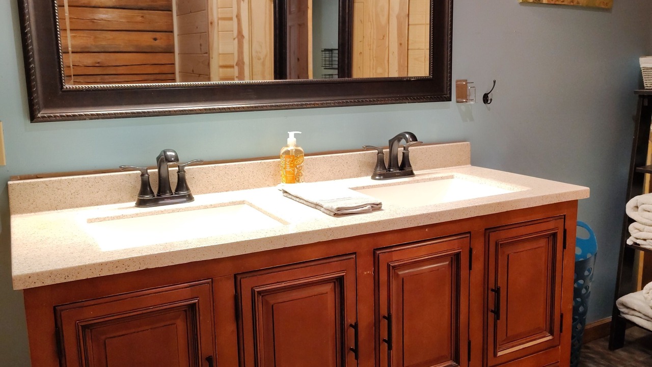 Photo of Bathroom in Pocahontas