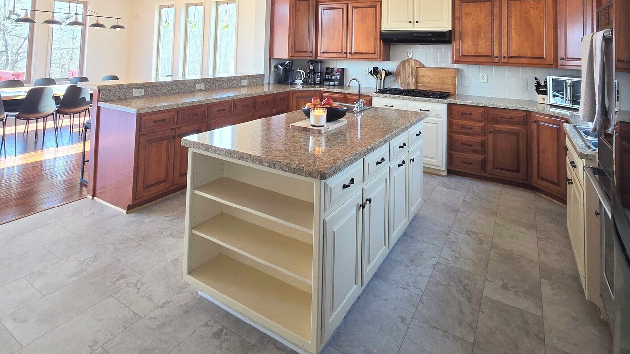 Photo of Kitchen in James Creek