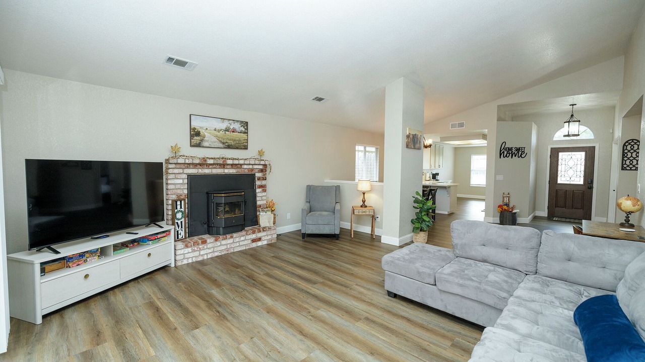 Photo of Livingroom in Turlock