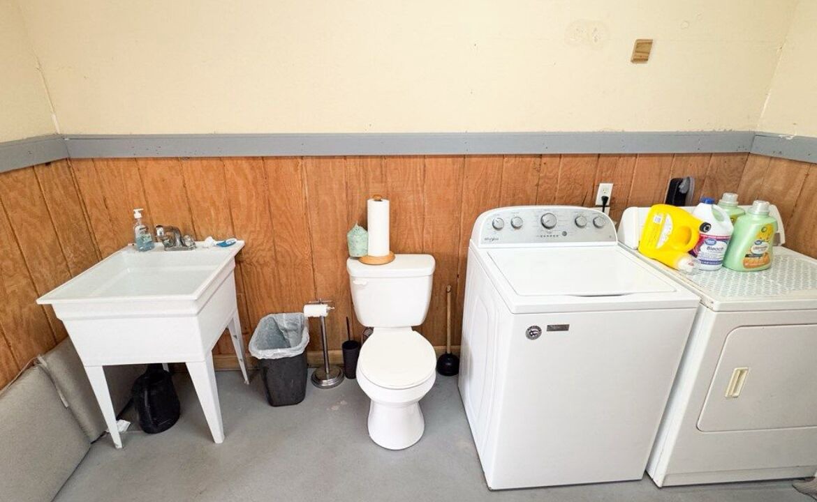 Photo of Bathroom in Uvalda