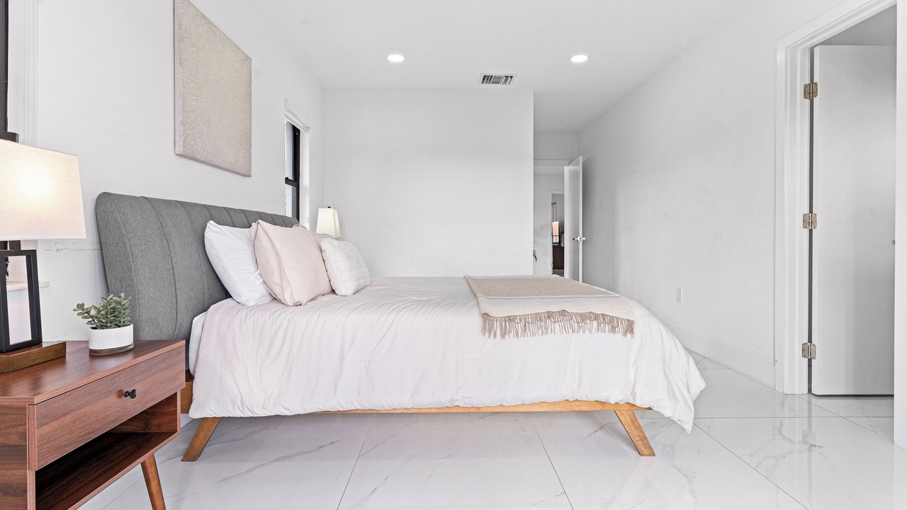 Photo of Bedroom in Olympia Heights