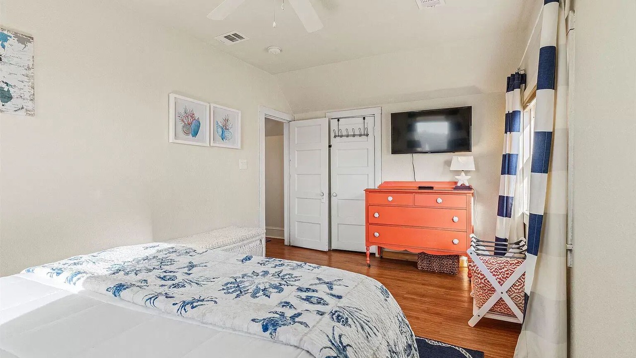 Photo of Bedroom in Kitty Hawk