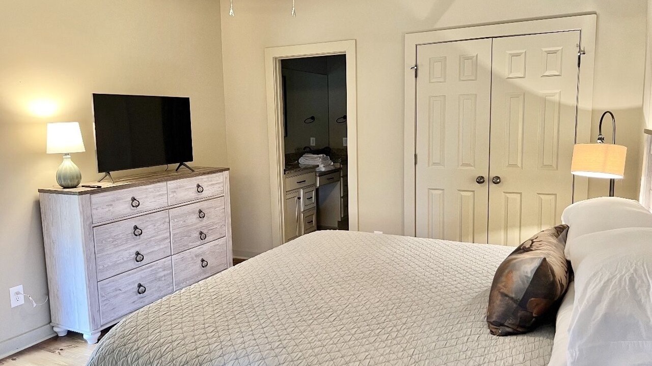 Photo of Bedroom in Dadeville
