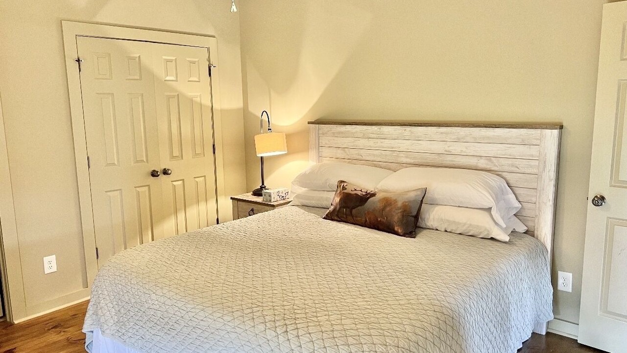 Photo of Bedroom in Dadeville